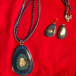 Chico’s Necklace & Earrings set